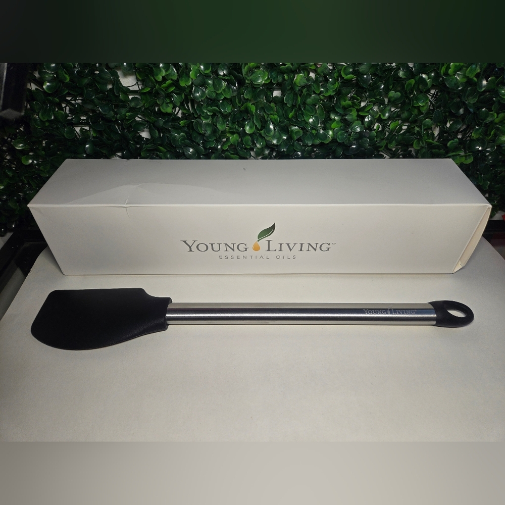 Young‎ Living Black Kitchen Utensil Set - Picture 5 of 6